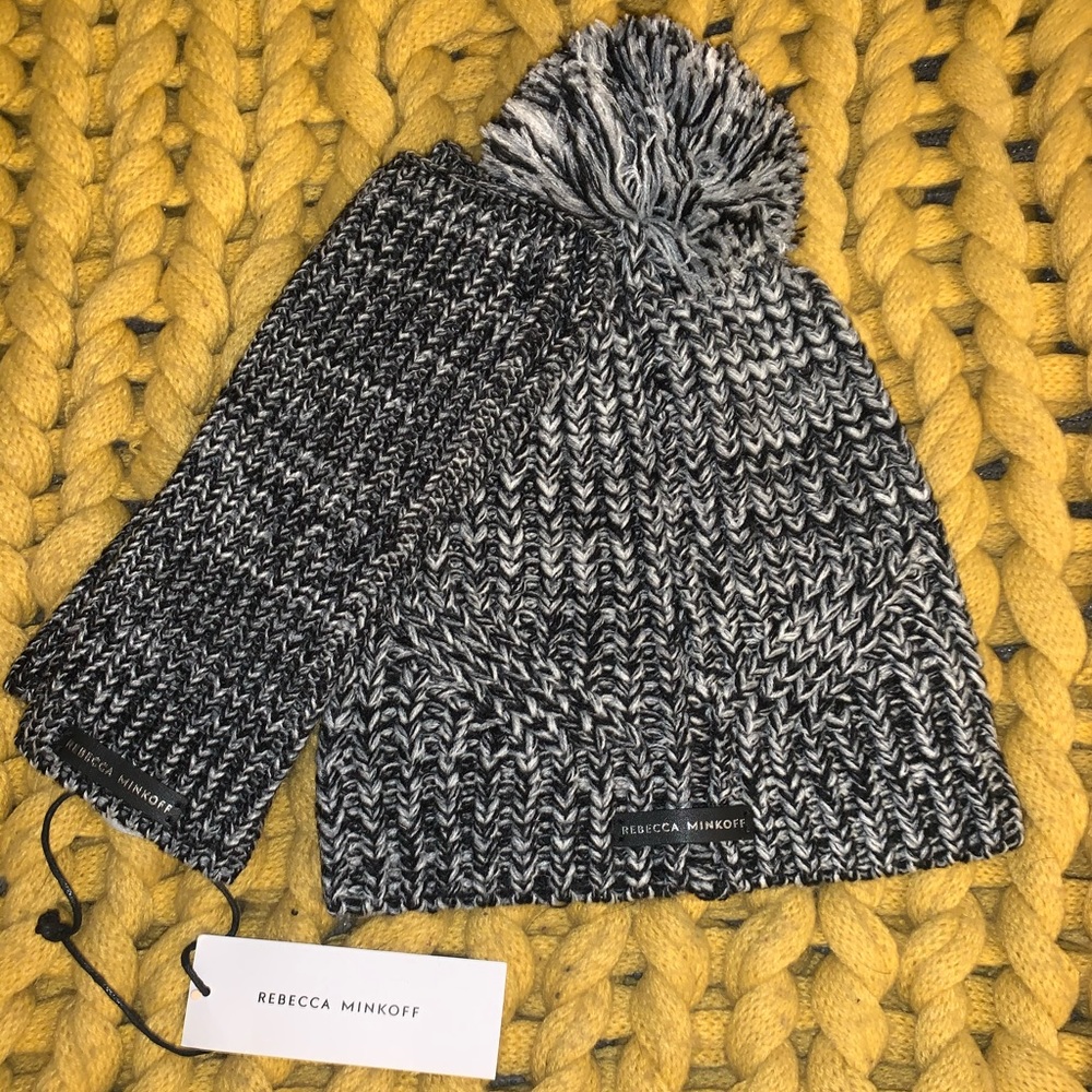 Winter Pom Pom hat